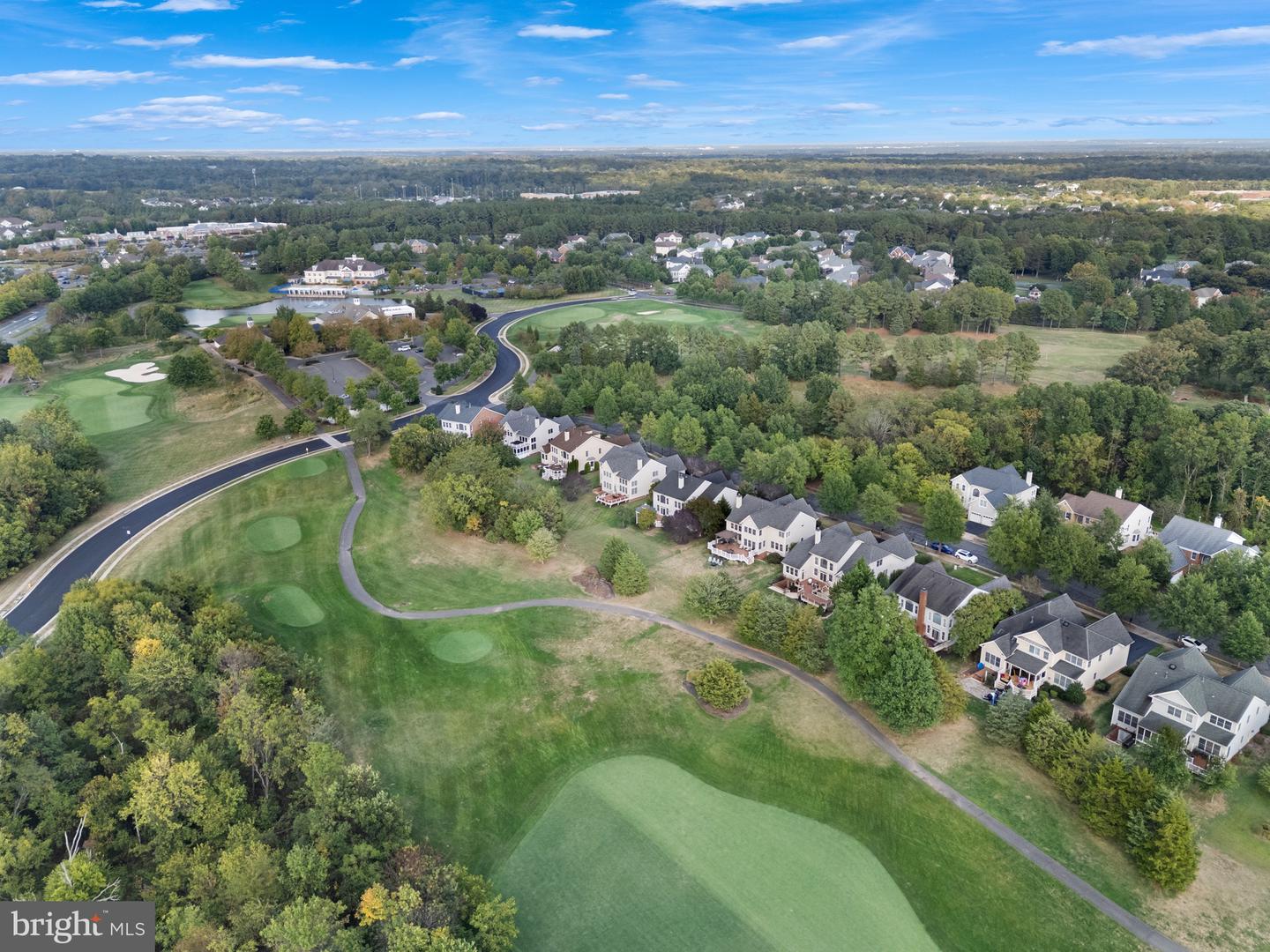 15295 GOLF VIEW DR, HAYMARKET, Virginia 20169, 3 Bedrooms Bedrooms, ,2 BathroomsBathrooms,Residential,For sale,15295 GOLF VIEW DR,VAPW2104074 MLS # VAPW2104074