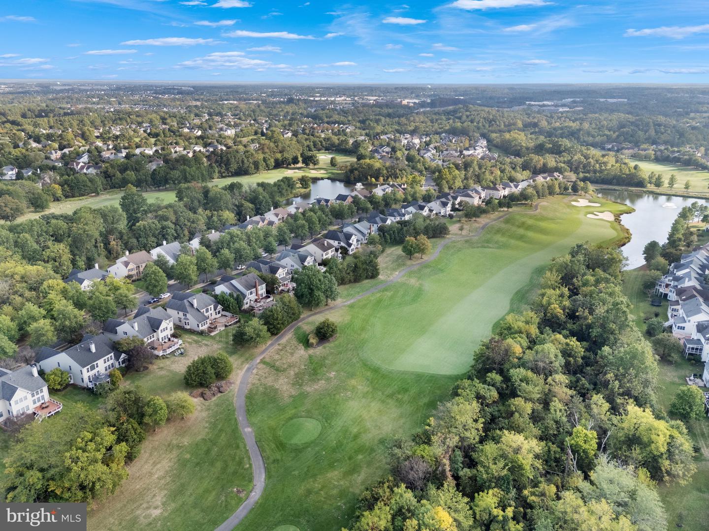 15295 GOLF VIEW DR, HAYMARKET, Virginia 20169, 3 Bedrooms Bedrooms, ,2 BathroomsBathrooms,Residential,For sale,15295 GOLF VIEW DR,VAPW2104074 MLS # VAPW2104074