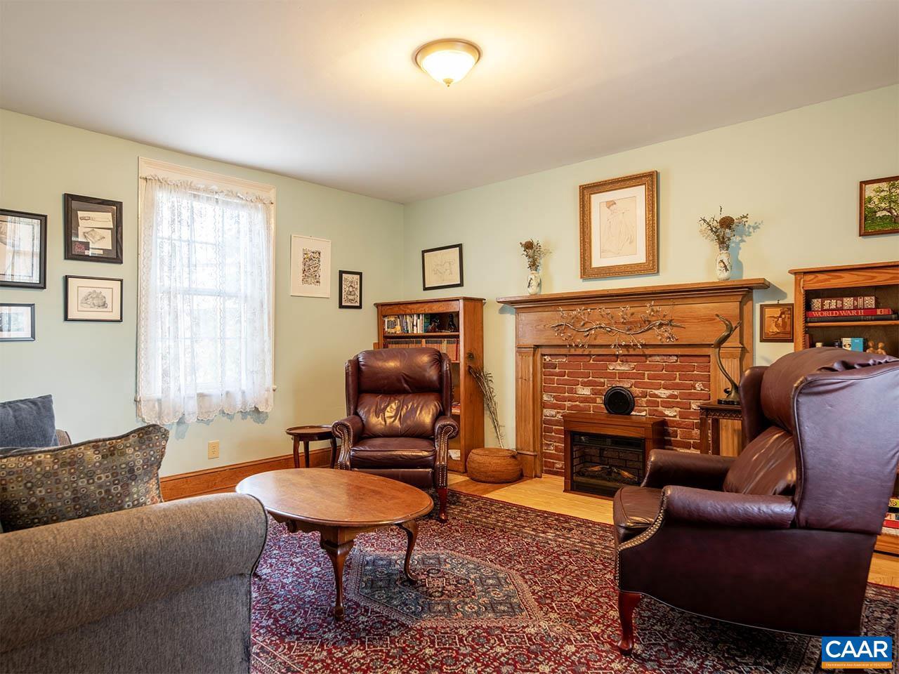 424 BALSLEY RD, STAUNTON, Virginia 24401, 3 Bedrooms Bedrooms, ,2 BathroomsBathrooms,Residential,For sale,424 BALSLEY RD,669098 MLS # 669098