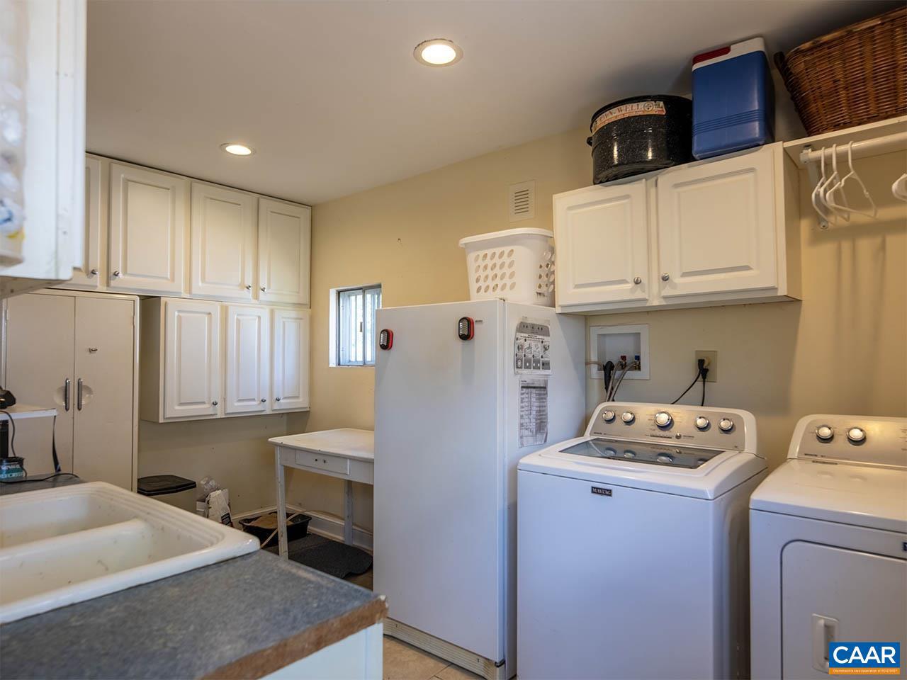 424 BALSLEY RD, STAUNTON, Virginia 24401, 3 Bedrooms Bedrooms, ,2 BathroomsBathrooms,Residential,For sale,424 BALSLEY RD,669098 MLS # 669098
