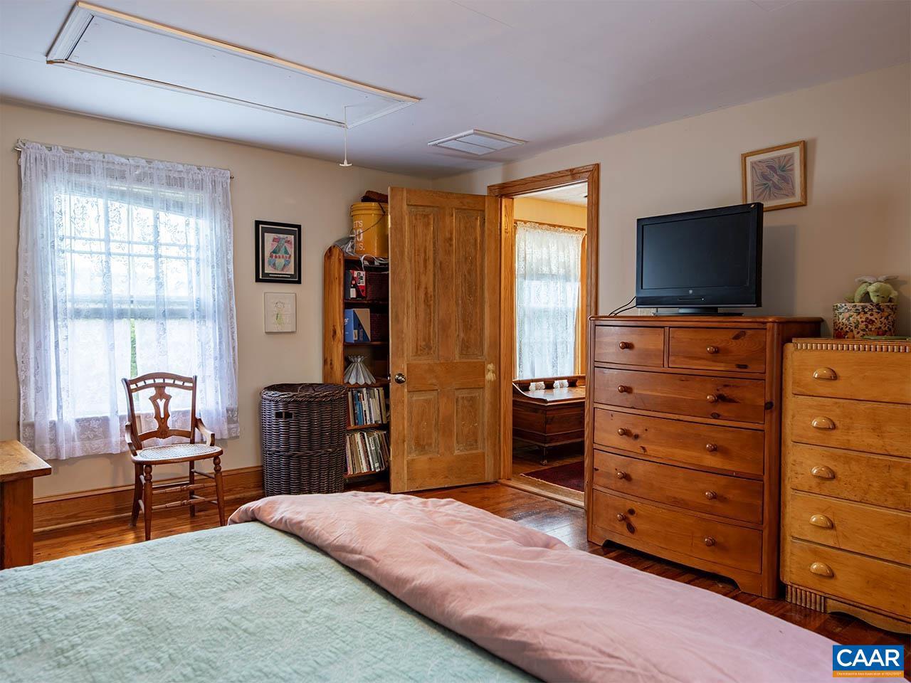 424 BALSLEY RD, STAUNTON, Virginia 24401, 3 Bedrooms Bedrooms, ,2 BathroomsBathrooms,Residential,For sale,424 BALSLEY RD,669098 MLS # 669098