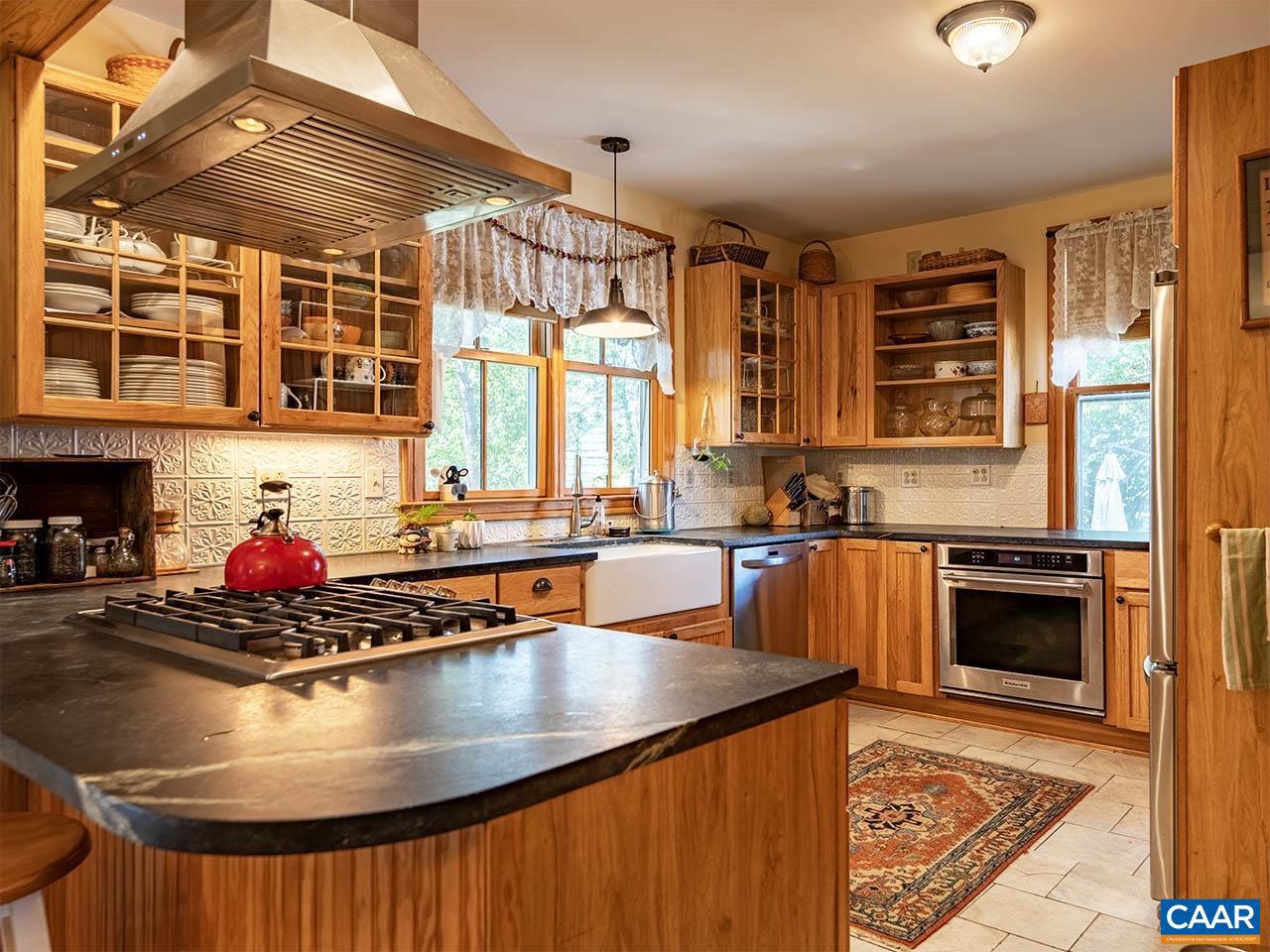 424 BALSLEY RD, STAUNTON, Virginia 24401, 3 Bedrooms Bedrooms, ,2 BathroomsBathrooms,Residential,For sale,424 BALSLEY RD,669098 MLS # 669098