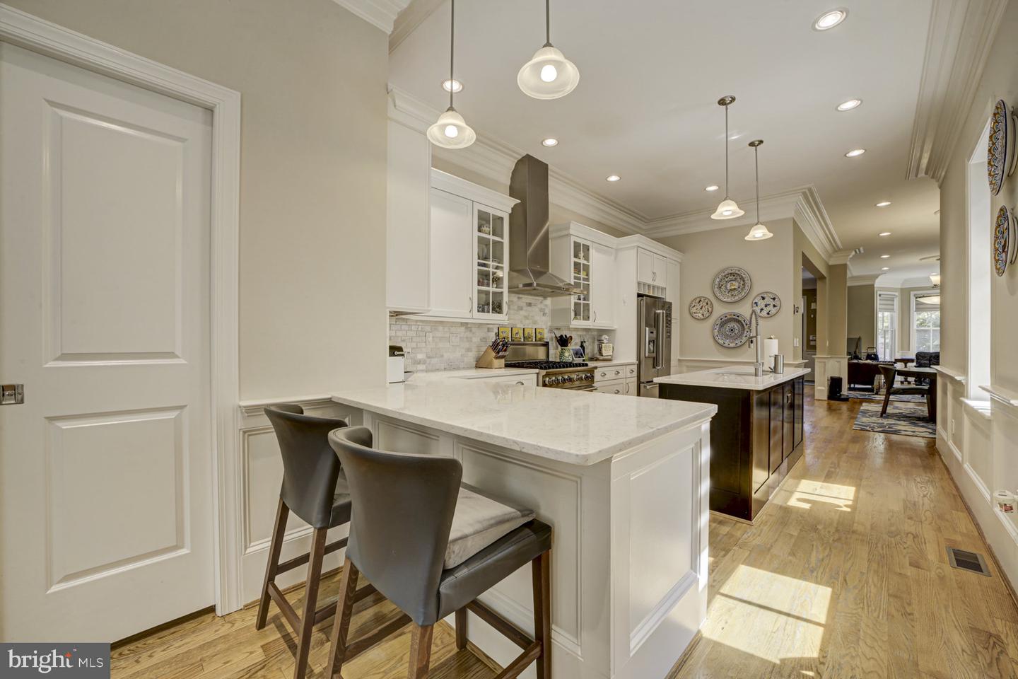 1530 15TH ST NW, WASHINGTON, District Of Columbia 20005, 4 Bedrooms Bedrooms, ,3 BathroomsBathrooms,Residential,For sale,1530 15TH ST NW,DCDC2223162 MLS # DCDC2223162