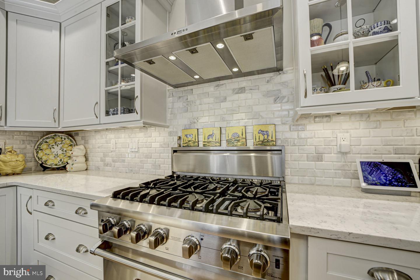 1530 15TH ST NW, WASHINGTON, District Of Columbia 20005, 4 Bedrooms Bedrooms, ,3 BathroomsBathrooms,Residential,For sale,1530 15TH ST NW,DCDC2223162 MLS # DCDC2223162