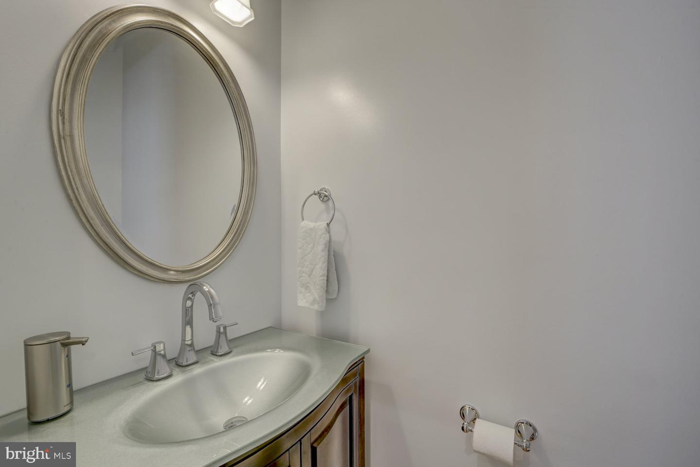 1530 15TH ST NW, WASHINGTON, District Of Columbia 20005, 4 Bedrooms Bedrooms, ,3 BathroomsBathrooms,Residential,For sale,1530 15TH ST NW,DCDC2223162 MLS # DCDC2223162