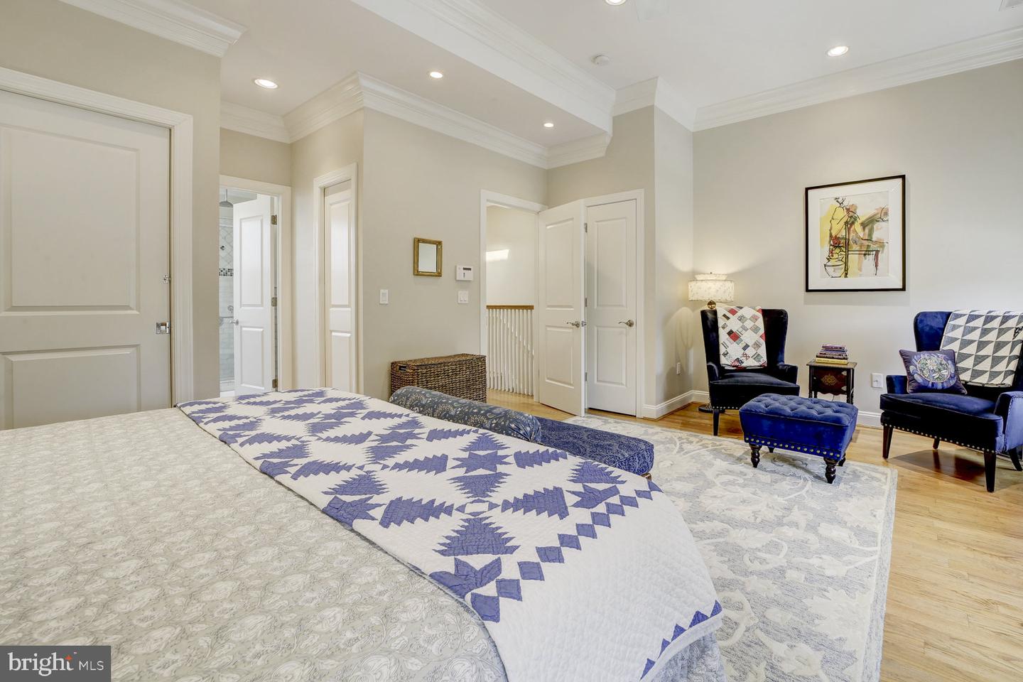 1530 15TH ST NW, WASHINGTON, District Of Columbia 20005, 4 Bedrooms Bedrooms, ,3 BathroomsBathrooms,Residential,For sale,1530 15TH ST NW,DCDC2223162 MLS # DCDC2223162
