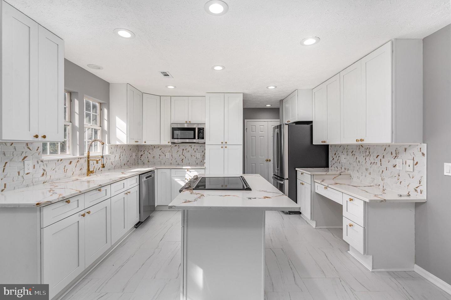 5 SAINT WILLIAMS WAY, STAFFORD, Virginia 22556, 5 Bedrooms Bedrooms, ,3 BathroomsBathrooms,Residential,For sale,5 SAINT WILLIAMS WAY,VAST2042798 MLS # VAST2042798 5 SAINT WILLIAMS WAY, STAFFORD, Virginia 22556, 5 Bedrooms Bedrooms, ,3 BathroomsBathrooms,Residential,For sale,5 SAINT WILLIAMS WAY,VAST2042798 MLS # VAST2042798