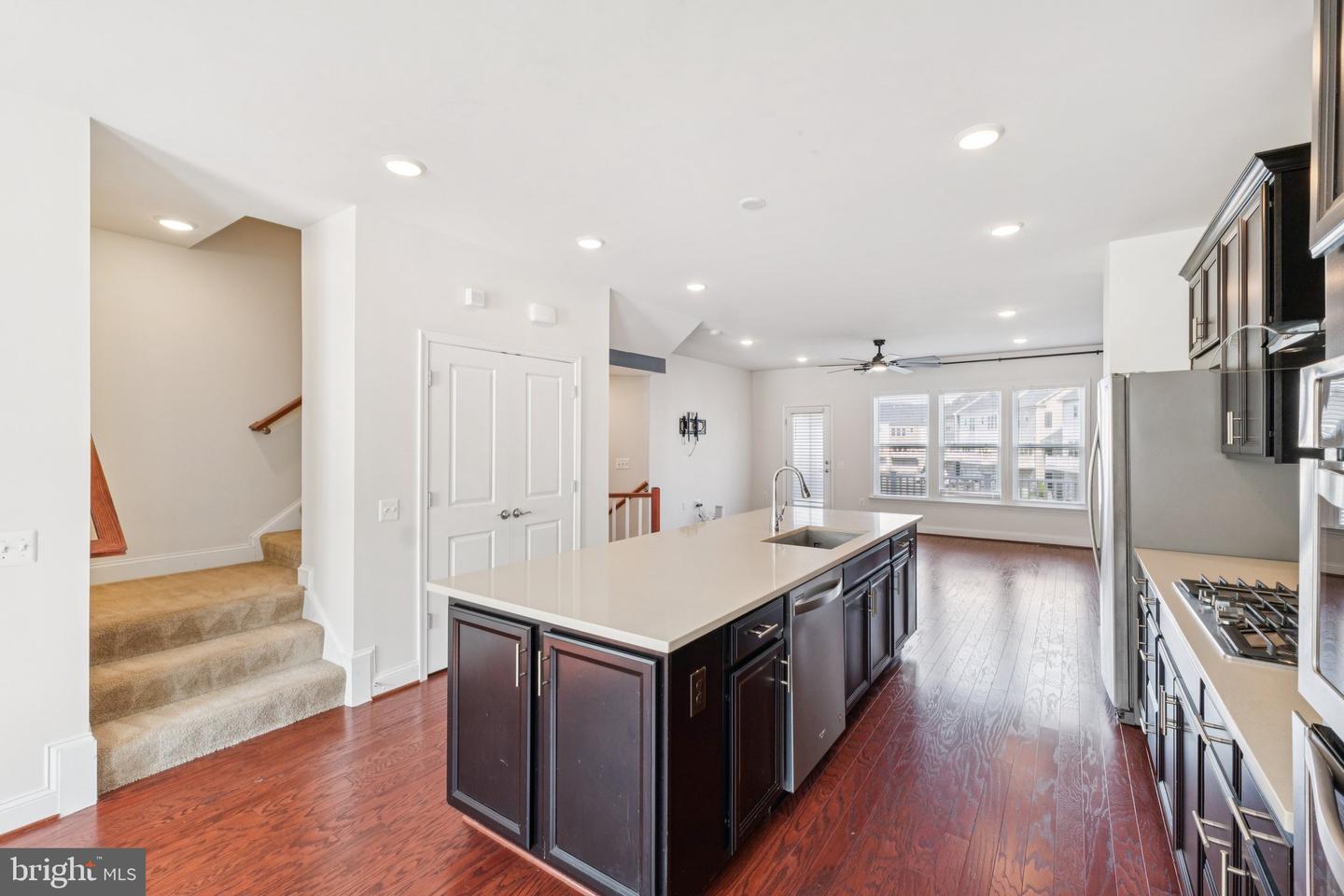 17258 HERRING GULL LN, DUMFRIES, Virginia 22026, 4 Bedrooms Bedrooms, ,2 BathroomsBathrooms,Residential,For sale,17258 HERRING GULL LN,VAPW2104532 MLS # VAPW2104532
