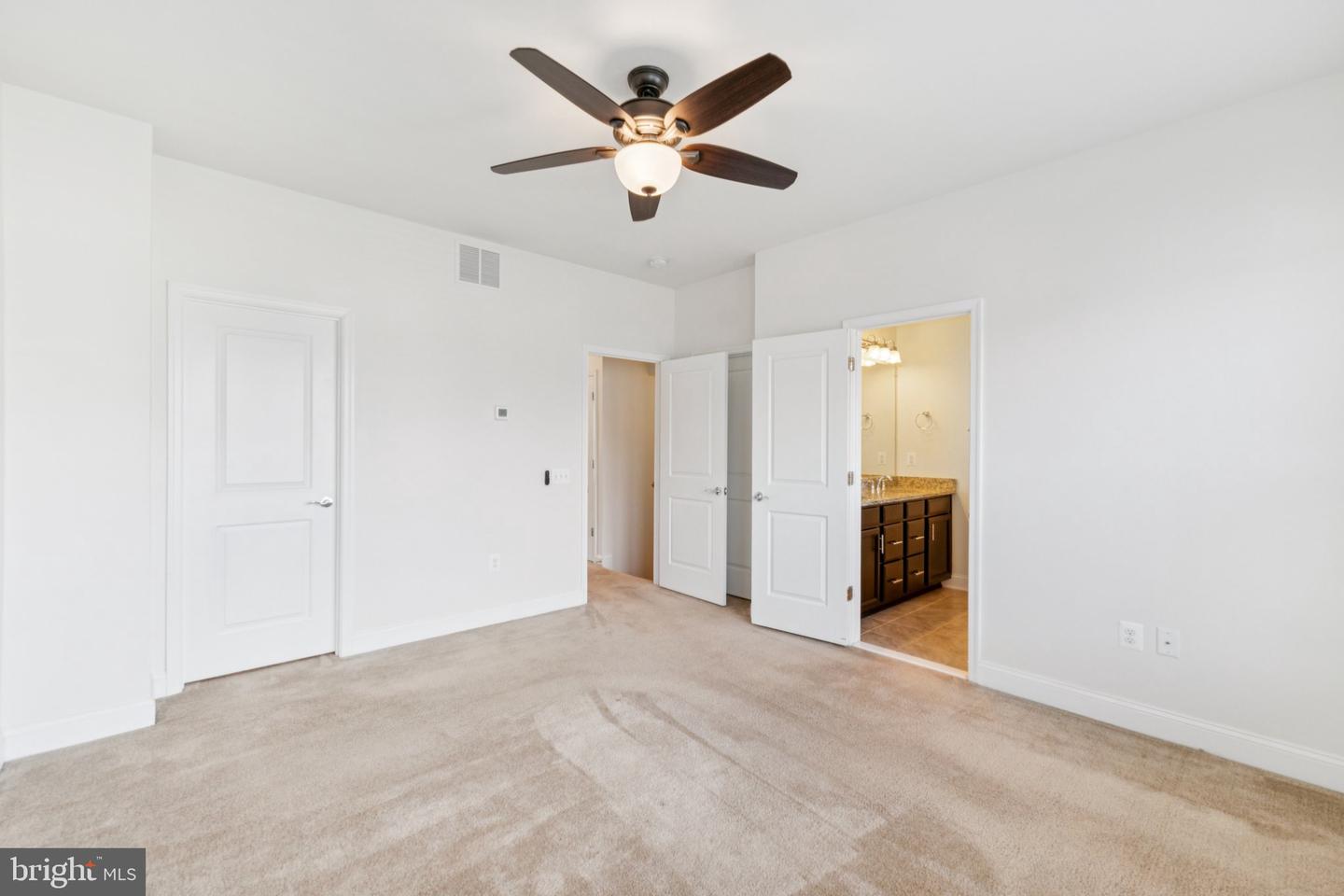 17258 HERRING GULL LN, DUMFRIES, Virginia 22026, 4 Bedrooms Bedrooms, ,2 BathroomsBathrooms,Residential,For sale,17258 HERRING GULL LN,VAPW2104532 MLS # VAPW2104532