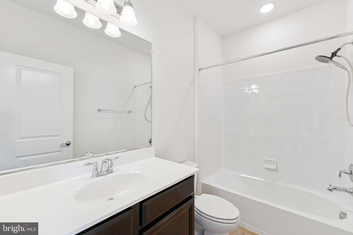 17258 HERRING GULL LN, DUMFRIES, Virginia 22026, 4 Bedrooms Bedrooms, ,2 BathroomsBathrooms,Residential,For sale,17258 HERRING GULL LN,VAPW2104532 MLS # VAPW2104532