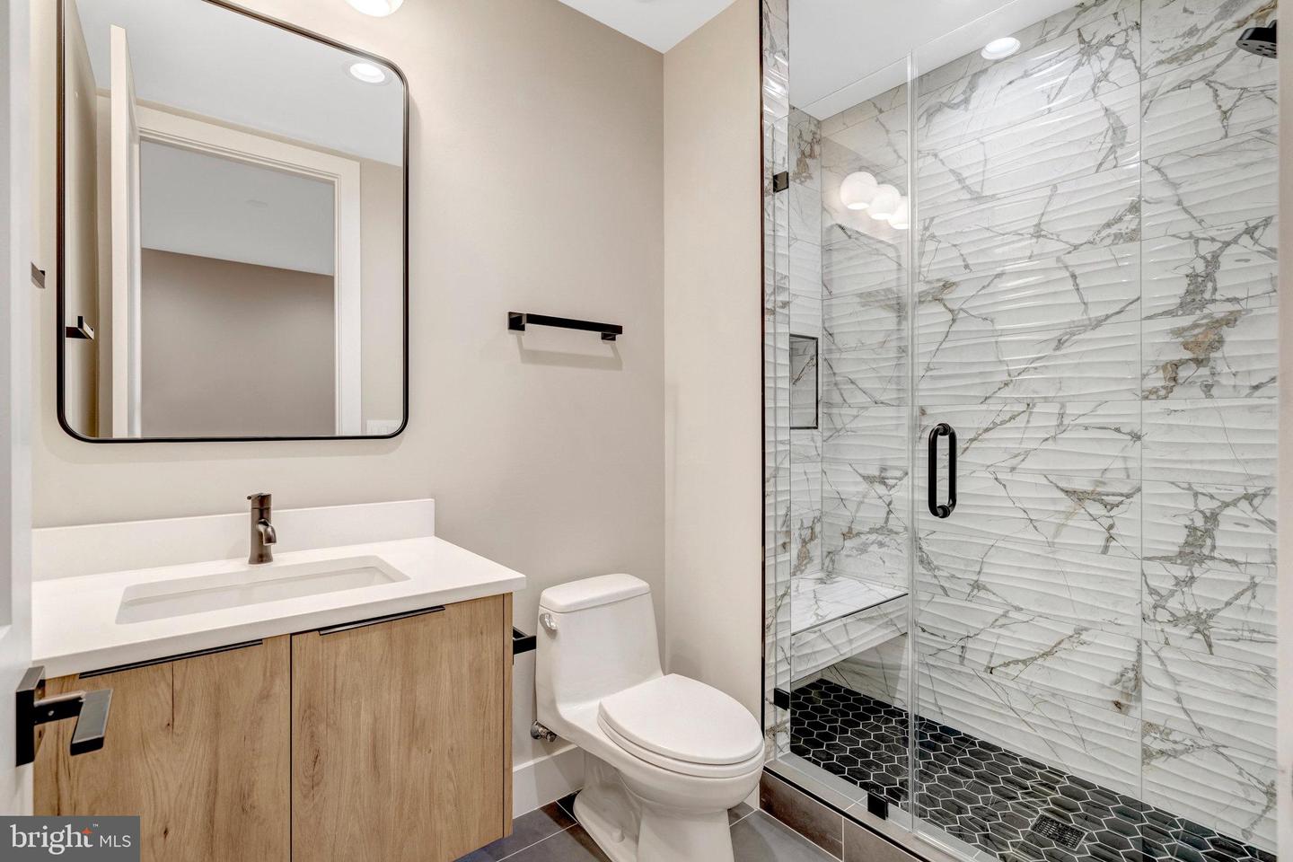 7400 CHURCHILL RD, MCLEAN, Virginia 22101, 6 Bedrooms Bedrooms, ,6 BathroomsBathrooms,Residential,For sale,7400 CHURCHILL RD,VAFX2268674 MLS # VAFX2268674