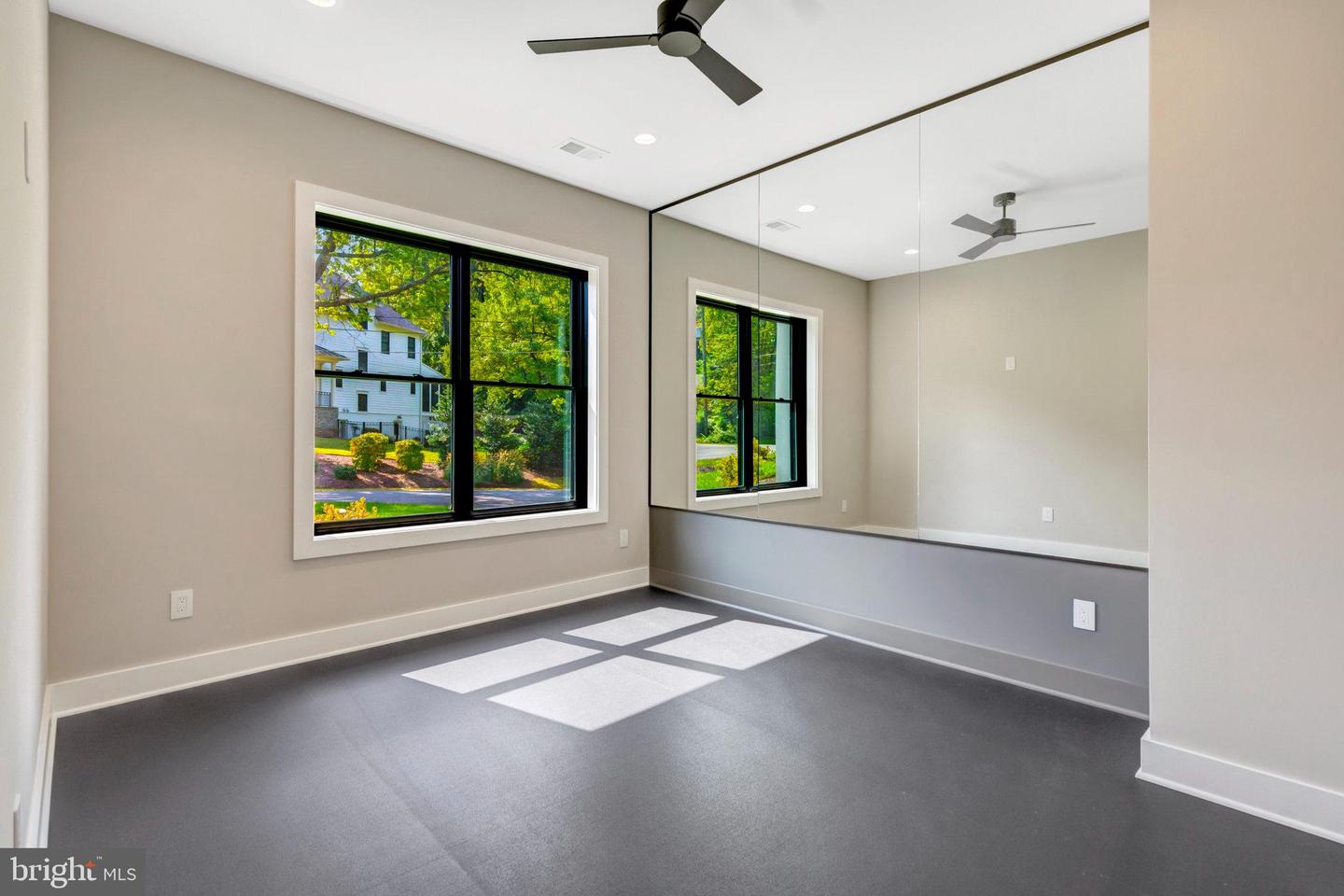 7400 CHURCHILL RD, MCLEAN, Virginia 22101, 6 Bedrooms Bedrooms, ,6 BathroomsBathrooms,Residential,For sale,7400 CHURCHILL RD,VAFX2268674 MLS # VAFX2268674