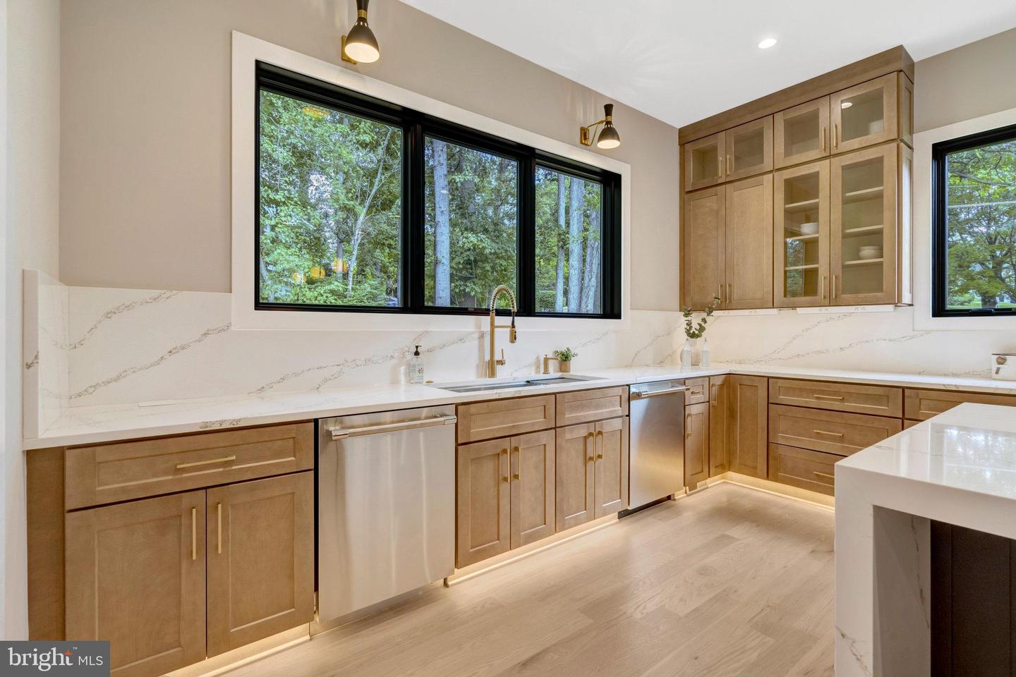 7400 CHURCHILL RD, MCLEAN, Virginia 22101, 6 Bedrooms Bedrooms, ,6 BathroomsBathrooms,Residential,For sale,7400 CHURCHILL RD,VAFX2268674 MLS # VAFX2268674