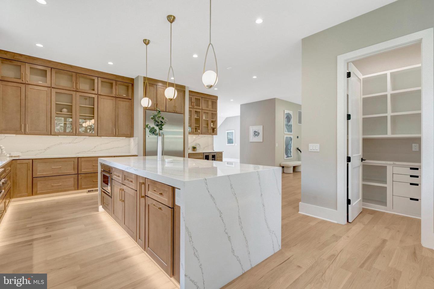 7400 CHURCHILL RD, MCLEAN, Virginia 22101, 6 Bedrooms Bedrooms, ,6 BathroomsBathrooms,Residential,For sale,7400 CHURCHILL RD,VAFX2268674 MLS # VAFX2268674