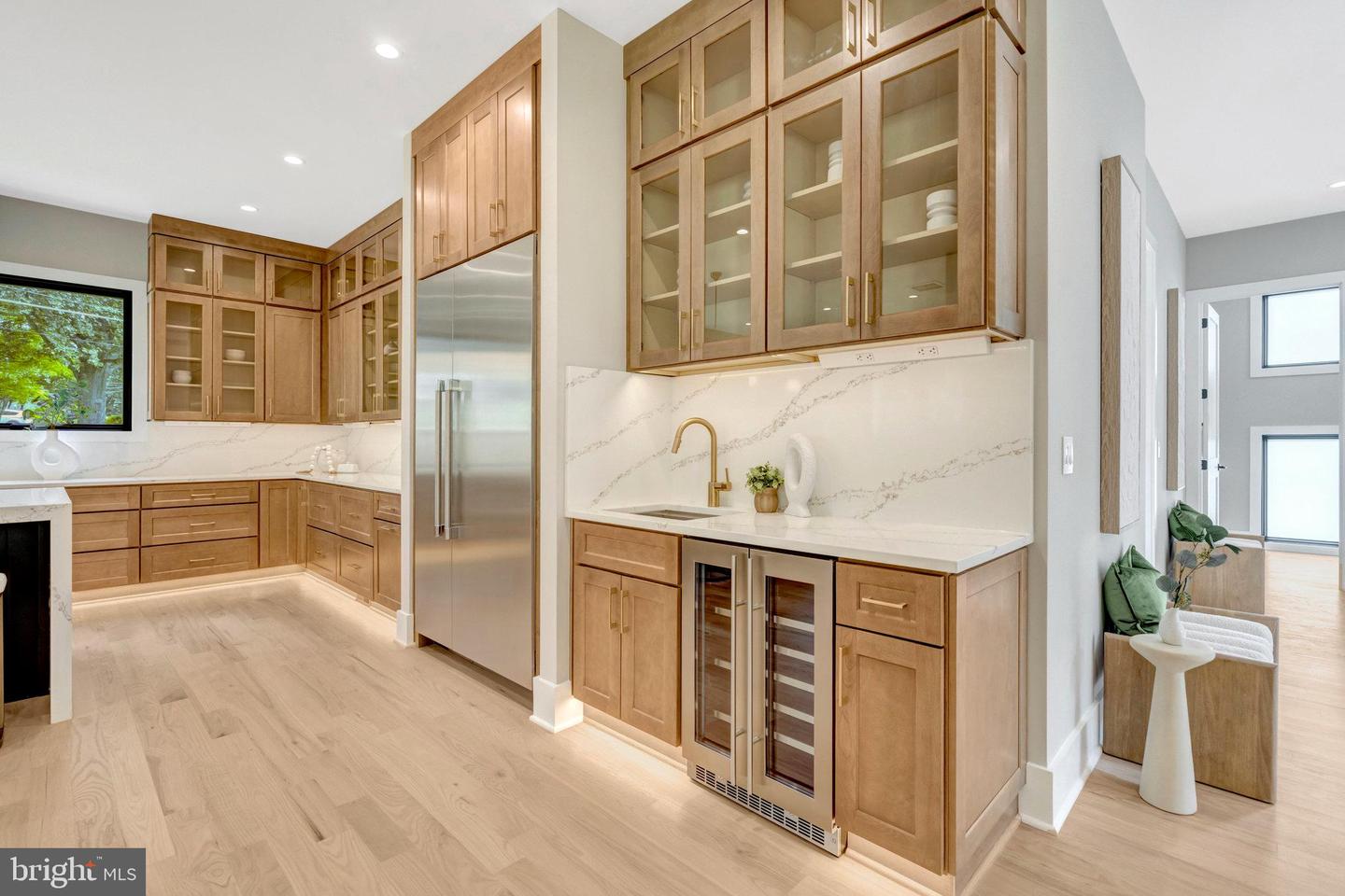 7400 CHURCHILL RD, MCLEAN, Virginia 22101, 6 Bedrooms Bedrooms, ,6 BathroomsBathrooms,Residential,For sale,7400 CHURCHILL RD,VAFX2268674 MLS # VAFX2268674