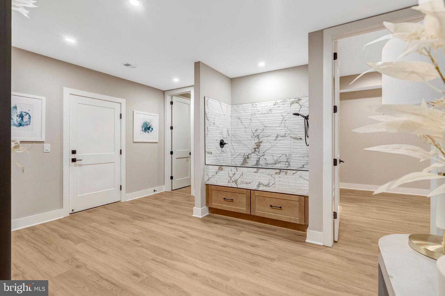 7400 CHURCHILL RD, MCLEAN, Virginia 22101, 6 Bedrooms Bedrooms, ,6 BathroomsBathrooms,Residential,For sale,7400 CHURCHILL RD,VAFX2268674 MLS # VAFX2268674