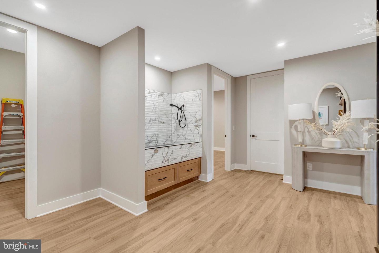 7400 CHURCHILL RD, MCLEAN, Virginia 22101, 6 Bedrooms Bedrooms, ,6 BathroomsBathrooms,Residential,For sale,7400 CHURCHILL RD,VAFX2268674 MLS # VAFX2268674