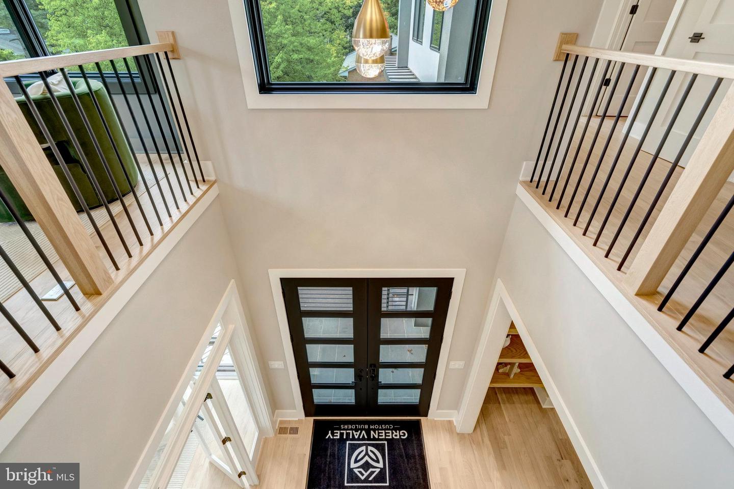 7400 CHURCHILL RD, MCLEAN, Virginia 22101, 6 Bedrooms Bedrooms, ,6 BathroomsBathrooms,Residential,For sale,7400 CHURCHILL RD,VAFX2268674 MLS # VAFX2268674
