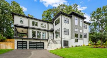7400 CHURCHILL RD, MCLEAN, Virginia 22101, 6 Bedrooms Bedrooms, ,6 BathroomsBathrooms,Residential,For sale,7400 CHURCHILL RD,VAFX2268674 MLS # VAFX2268674