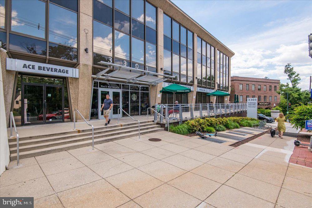 4297 EMBASSY PARK DR NW, WASHINGTON, District Of Columbia 20016, 3 Bedrooms Bedrooms, ,2 BathroomsBathrooms,Residential,For sale,4297 EMBASSY PARK DR NW,DCDC2223654 MLS # DCDC2223654 4297 EMBASSY PARK DR NW, WASHINGTON, District Of Columbia 20016, 3 Bedrooms Bedrooms, ,2 BathroomsBathrooms,Residential,For sale,4297 EMBASSY PARK DR NW,DCDC2223654 MLS # DCDC2223654