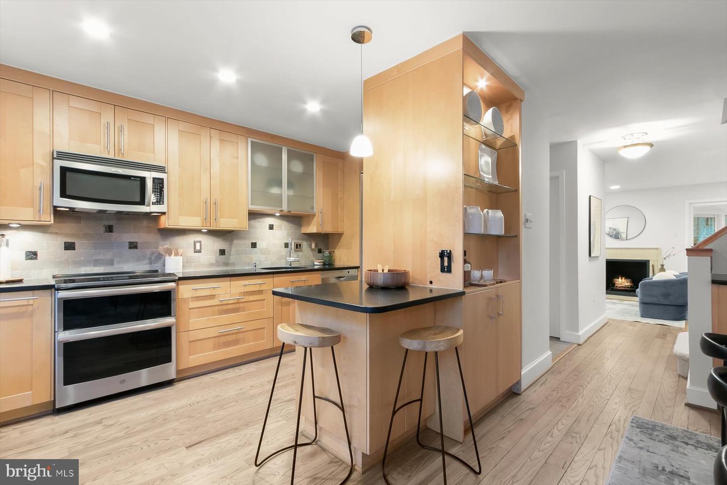 4297 EMBASSY PARK DR NW, WASHINGTON, District Of Columbia 20016, 3 Bedrooms Bedrooms, ,2 BathroomsBathrooms,Residential,For sale,4297 EMBASSY PARK DR NW,DCDC2223654 MLS # DCDC2223654 4297 EMBASSY PARK DR NW, WASHINGTON, District Of Columbia 20016, 3 Bedrooms Bedrooms, ,2 BathroomsBathrooms,Residential,For sale,4297 EMBASSY PARK DR NW,DCDC2223654 MLS # DCDC2223654