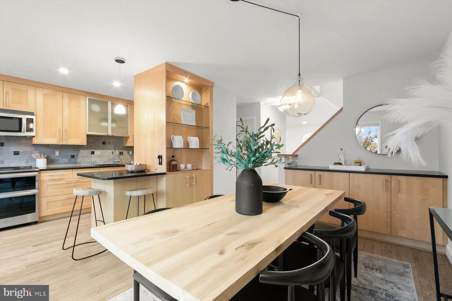 4297 EMBASSY PARK DR NW, WASHINGTON, District Of Columbia 20016, 3 Bedrooms Bedrooms, ,2 BathroomsBathrooms,Residential,For sale,4297 EMBASSY PARK DR NW,DCDC2223654 MLS # DCDC2223654 4297 EMBASSY PARK DR NW, WASHINGTON, District Of Columbia 20016, 3 Bedrooms Bedrooms, ,2 BathroomsBathrooms,Residential,For sale,4297 EMBASSY PARK DR NW,DCDC2223654 MLS # DCDC2223654