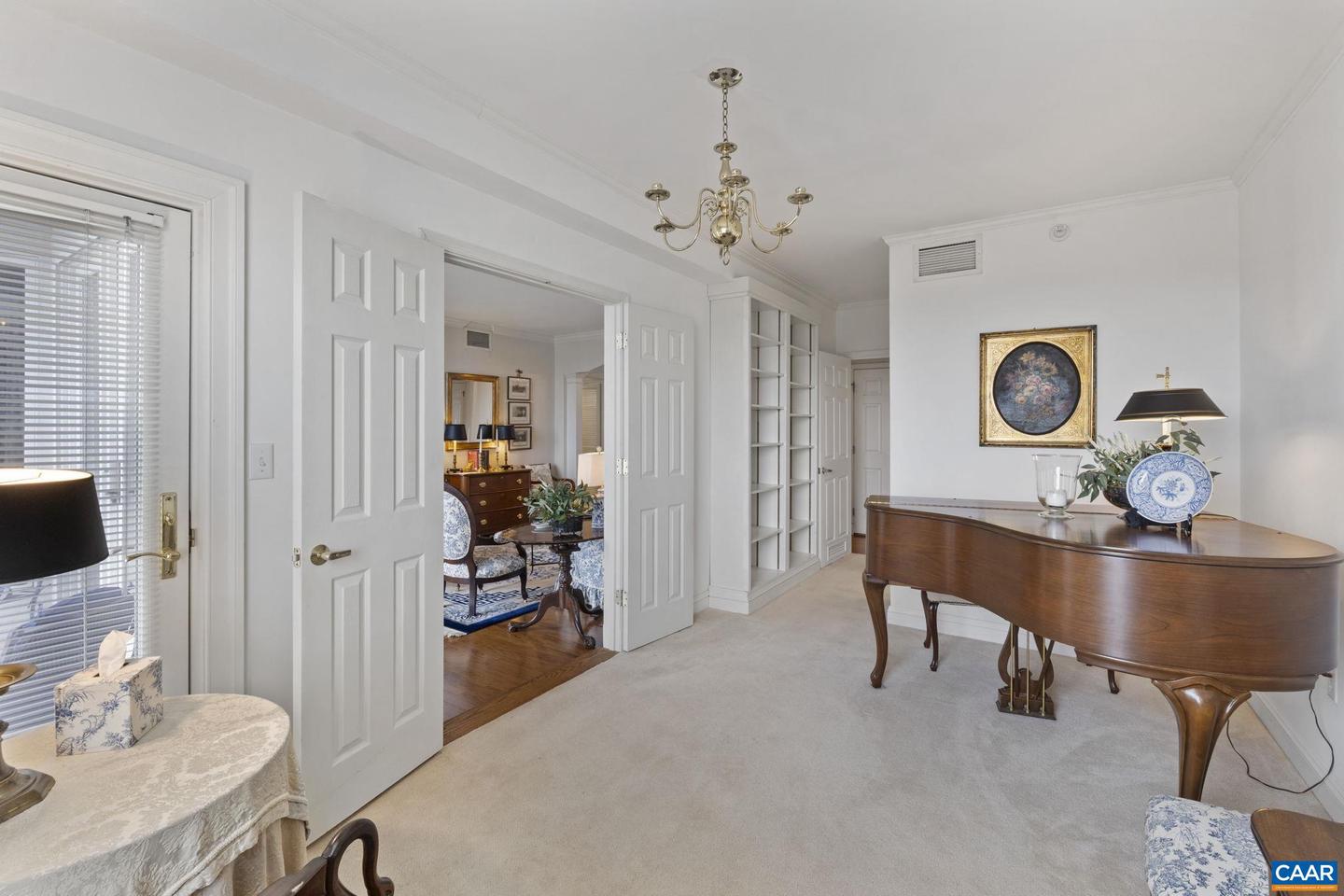 500 CRESTWOOD DR #1204, CHARLOTTESVILLE, Virginia 22903, 2 Bedrooms Bedrooms, ,2 BathroomsBathrooms,Residential,For sale,500 CRESTWOOD DR #1204,669262 MLS # 669262