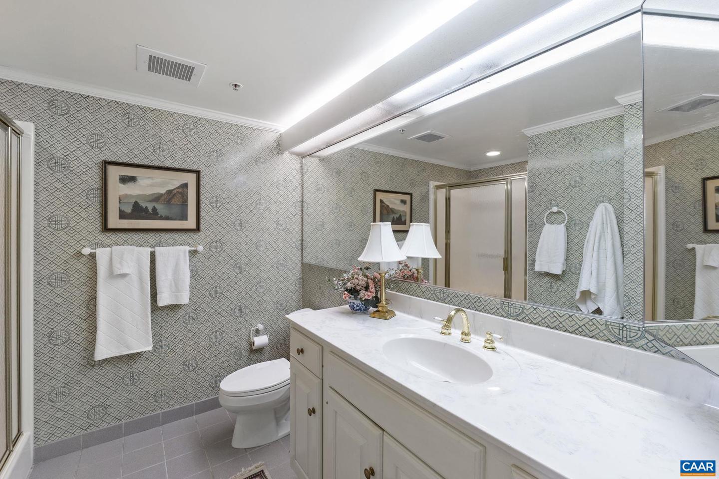 500 CRESTWOOD DR #1204, CHARLOTTESVILLE, Virginia 22903, 2 Bedrooms Bedrooms, ,2 BathroomsBathrooms,Residential,For sale,500 CRESTWOOD DR #1204,669262 MLS # 669262