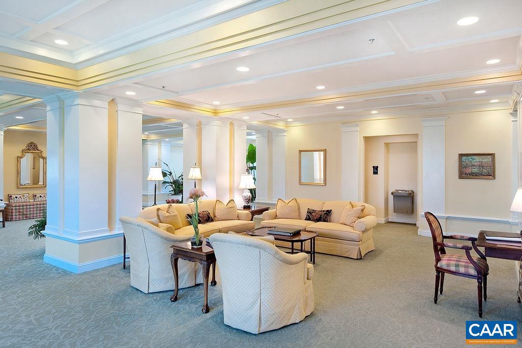 500 CRESTWOOD DR #1204, CHARLOTTESVILLE, Virginia 22903, 2 Bedrooms Bedrooms, ,2 BathroomsBathrooms,Residential,For sale,500 CRESTWOOD DR #1204,669262 MLS # 669262