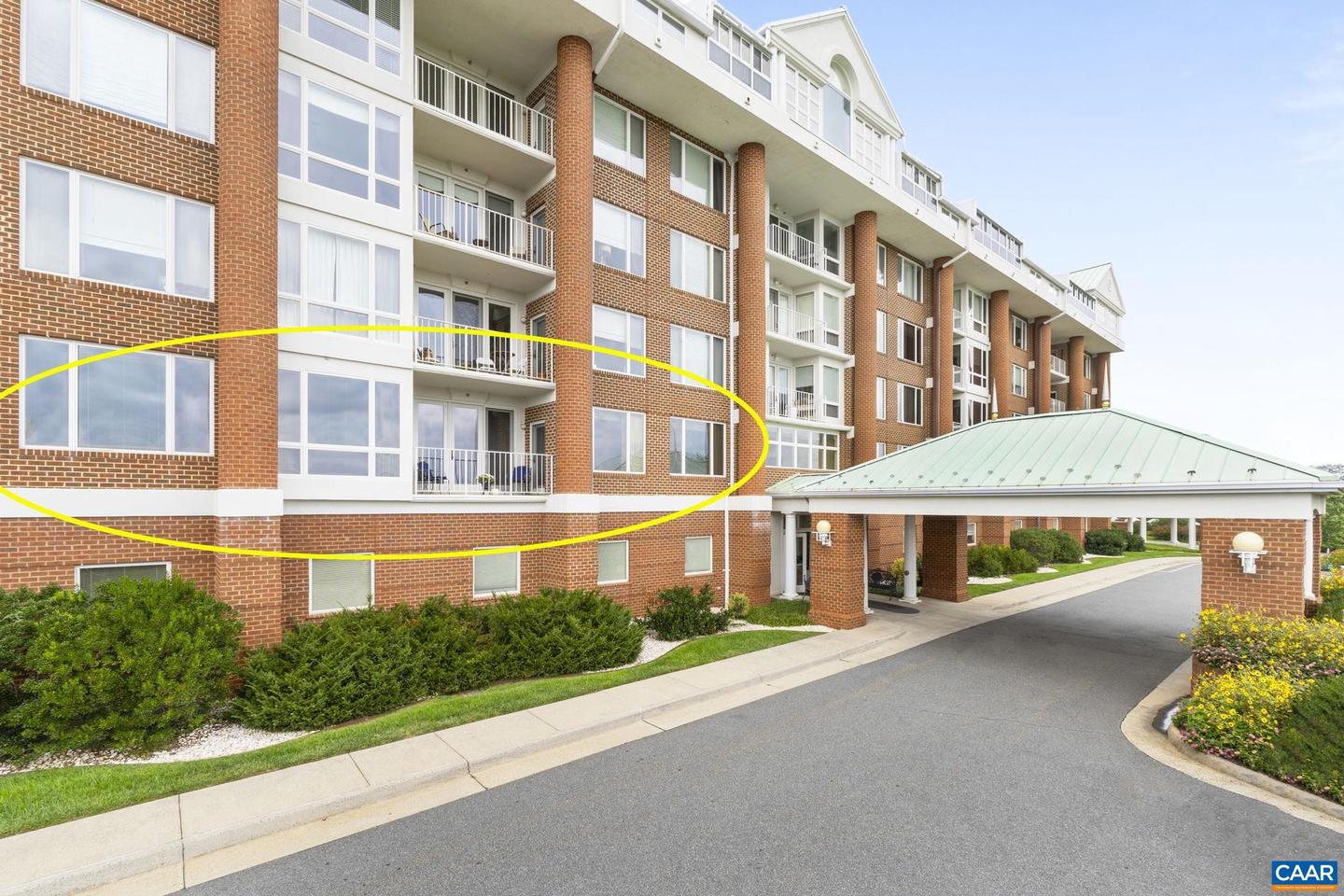 500 CRESTWOOD DR #1204, CHARLOTTESVILLE, Virginia 22903, 2 Bedrooms Bedrooms, ,2 BathroomsBathrooms,Residential,For sale,500 CRESTWOOD DR #1204,669262 MLS # 669262