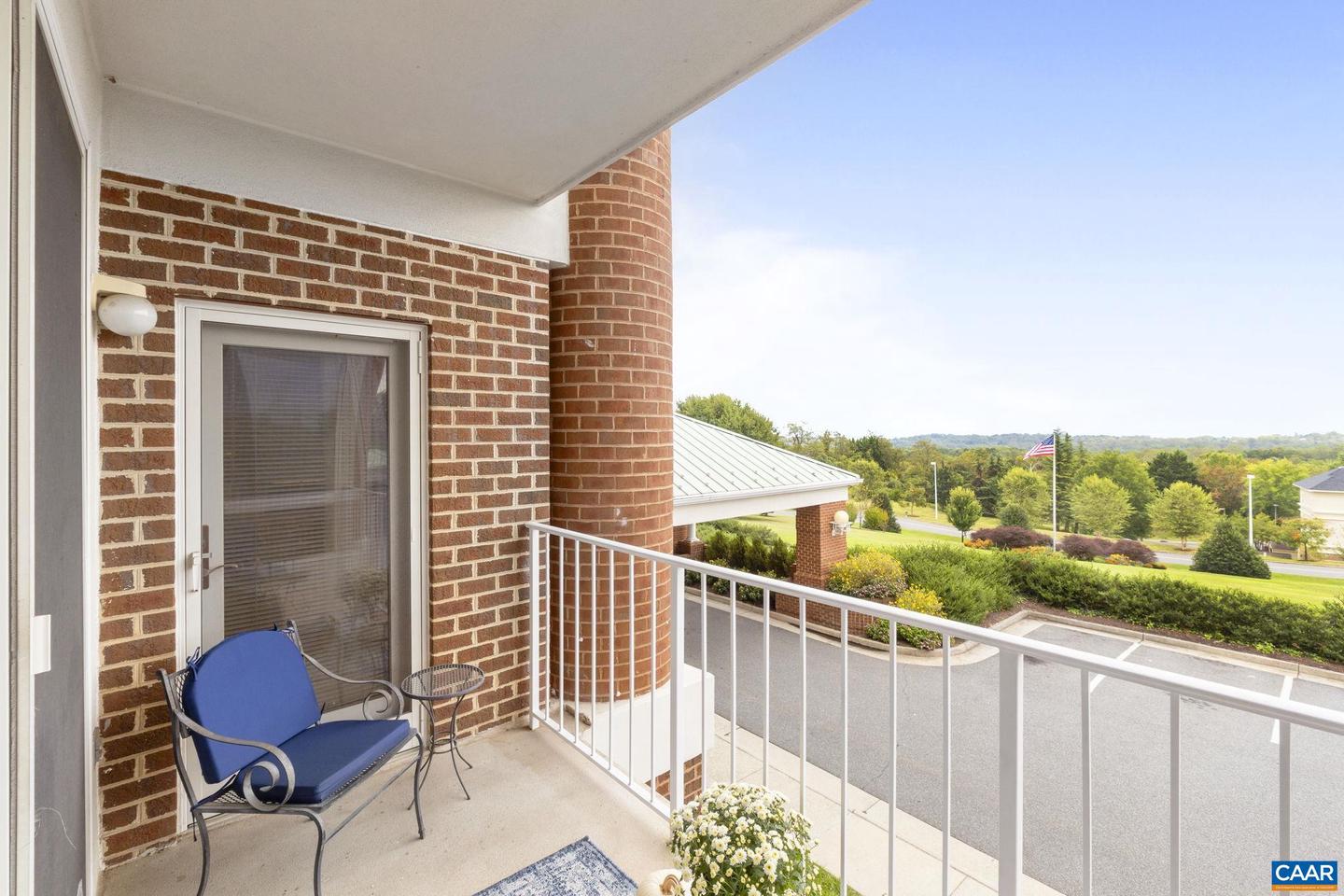 500 CRESTWOOD DR #1204, CHARLOTTESVILLE, Virginia 22903, 2 Bedrooms Bedrooms, ,2 BathroomsBathrooms,Residential,For sale,500 CRESTWOOD DR #1204,669262 MLS # 669262