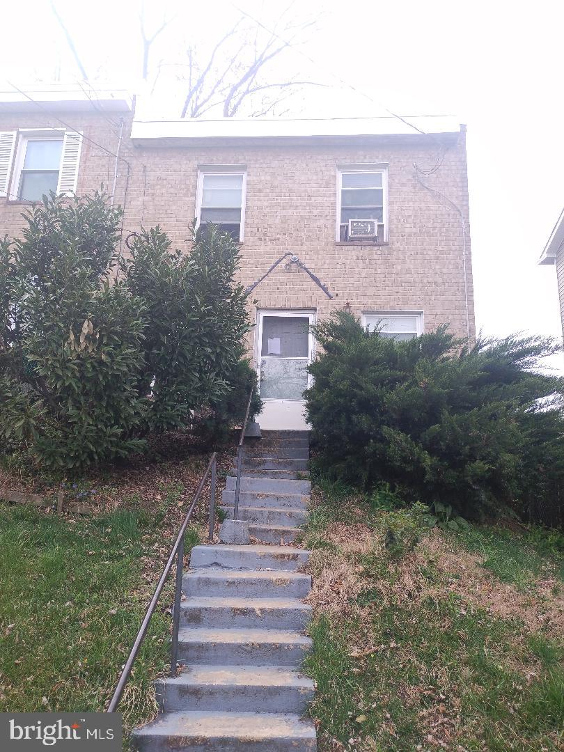 218 57TH PL NE, WASHINGTON, District Of Columbia 20019, 4 Bedrooms Bedrooms, ,1 BathroomBathrooms,Residential,For sale,218 57TH PL NE,DCDC2223818 MLS # DCDC2223818