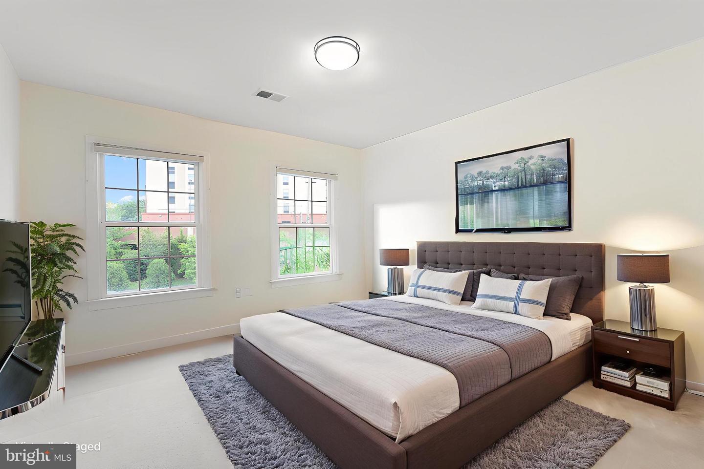 6424 SOUTH ST S, FALLS CHURCH, Virginia 22042, 6 Bedrooms Bedrooms, 24 Rooms Rooms,4 BathroomsBathrooms,Residential,For sale,6424 SOUTH ST S,VAFX2269020 MLS # VAFX2269020