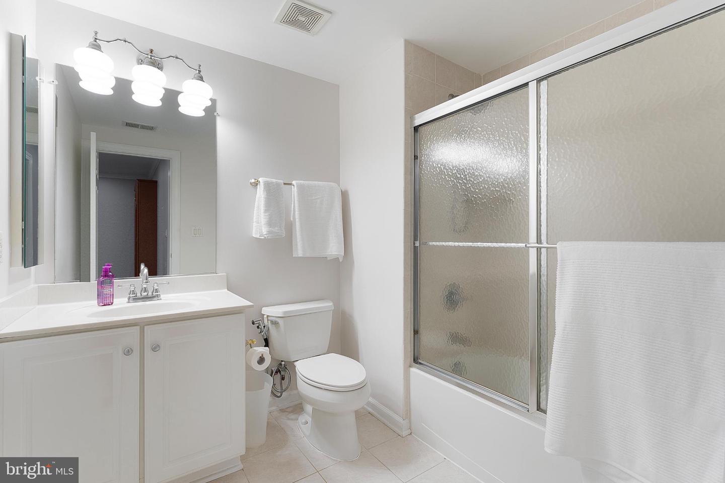 6424 SOUTH ST S, FALLS CHURCH, Virginia 22042, 6 Bedrooms Bedrooms, 24 Rooms Rooms,4 BathroomsBathrooms,Residential,For sale,6424 SOUTH ST S,VAFX2269020 MLS # VAFX2269020