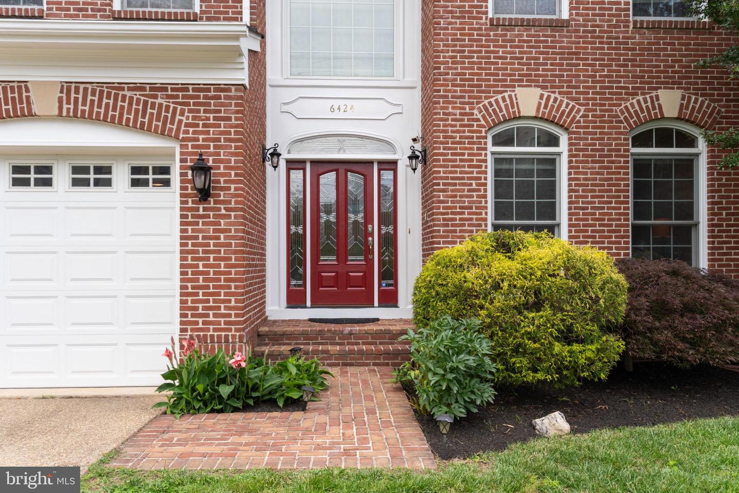 6424 SOUTH ST S, FALLS CHURCH, Virginia 22042, 6 Bedrooms Bedrooms, 24 Rooms Rooms,4 BathroomsBathrooms,Residential,For sale,6424 SOUTH ST S,VAFX2269020 MLS # VAFX2269020