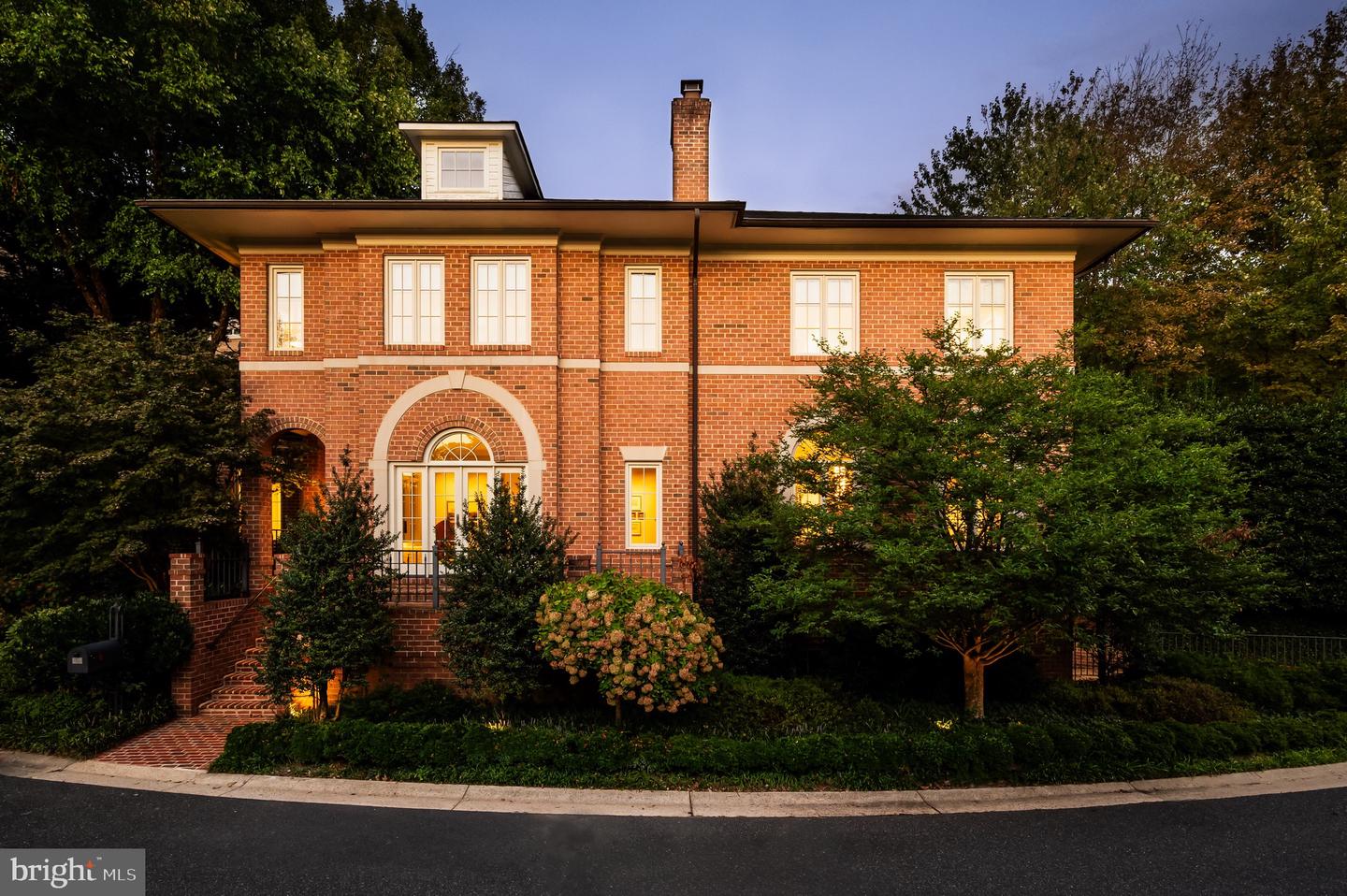 4814 KEMBLE PL NW, WASHINGTON, District Of Columbia 20007, 5 Bedrooms Bedrooms, ,7 BathroomsBathrooms,Residential,For sale,4814 KEMBLE PL NW,DCDC2223952 MLS # DCDC2223952