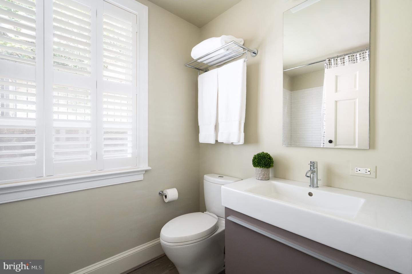 4814 KEMBLE PL NW, WASHINGTON, District Of Columbia 20007, 5 Bedrooms Bedrooms, ,7 BathroomsBathrooms,Residential,For sale,4814 KEMBLE PL NW,DCDC2223952 MLS # DCDC2223952
