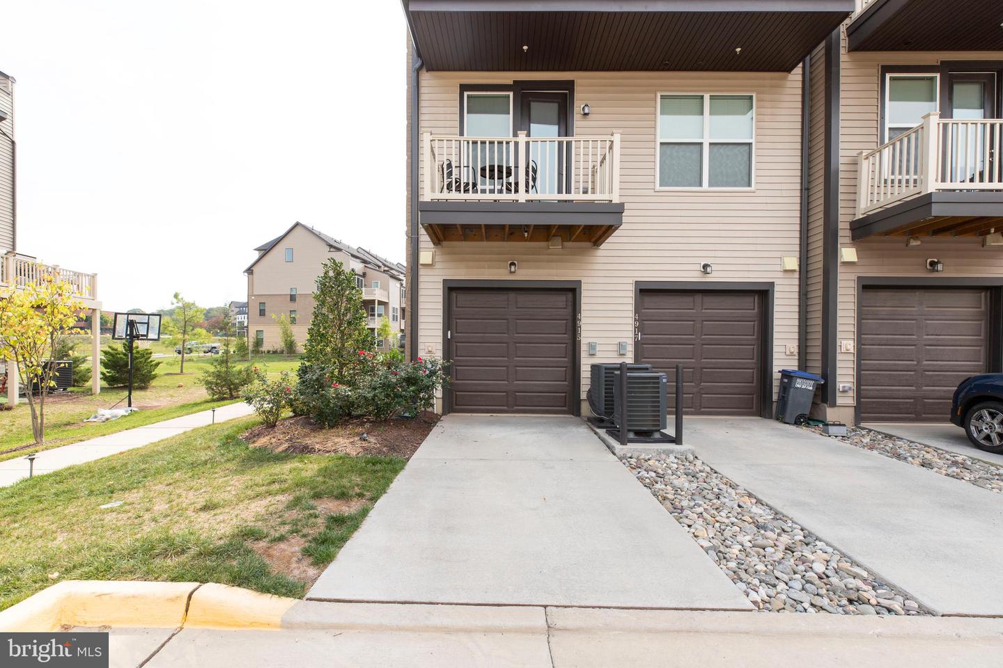 4915 LONGMIRE WAY #124, CHANTILLY, Virginia 20151, 3 Bedrooms Bedrooms, ,2 BathroomsBathrooms,Residential,For sale,4915 LONGMIRE WAY #124,VAFX2269104 MLS # VAFX2269104