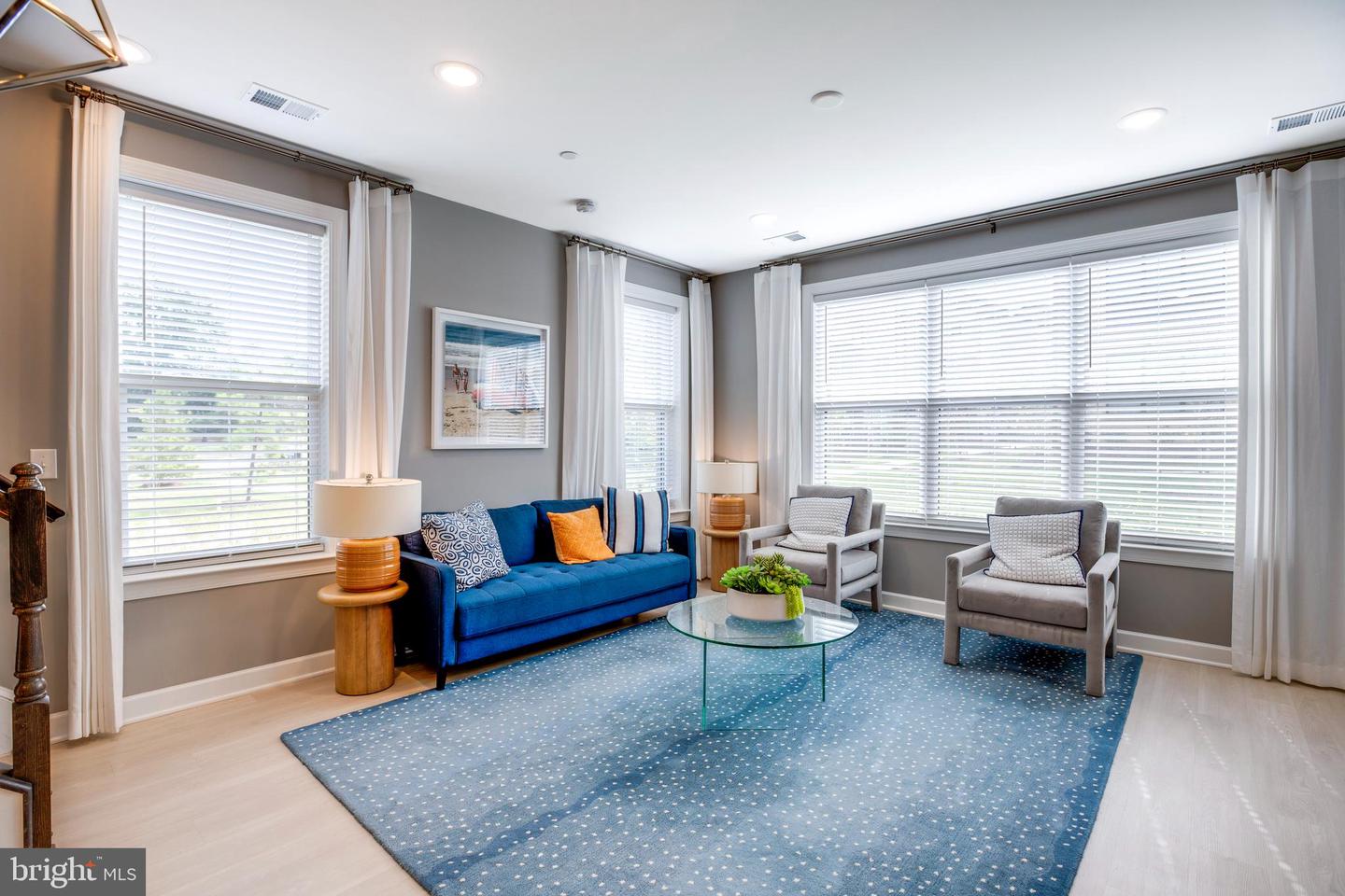 4915 LONGMIRE WAY #124, CHANTILLY, Virginia 20151, 3 Bedrooms Bedrooms, ,2 BathroomsBathrooms,Residential,For sale,4915 LONGMIRE WAY #124,VAFX2269104 MLS # VAFX2269104