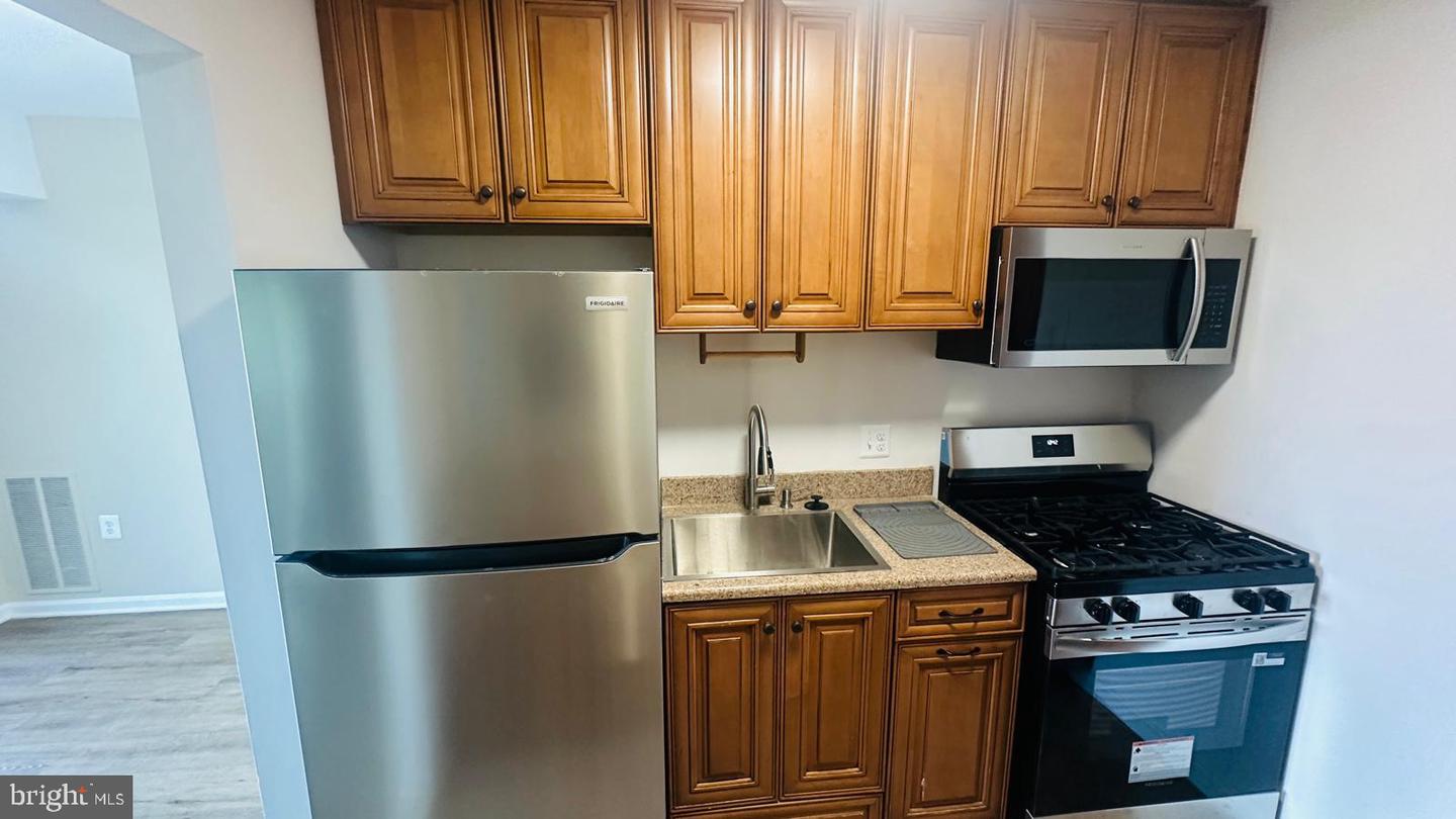 12701 DARA DR #303, WOODBRIDGE, Virginia 22192, 2 Bedrooms Bedrooms, ,1 BathroomBathrooms,Residential,For sale,12701 DARA DR #303,VAPW2104696 MLS # VAPW2104696