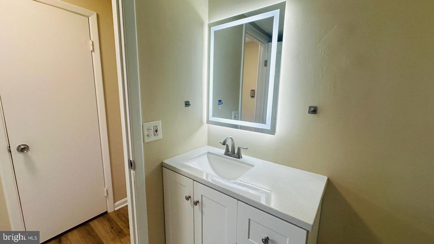 12701 DARA DR #303, WOODBRIDGE, Virginia 22192, 2 Bedrooms Bedrooms, ,1 BathroomBathrooms,Residential,For sale,12701 DARA DR #303,VAPW2104696 MLS # VAPW2104696