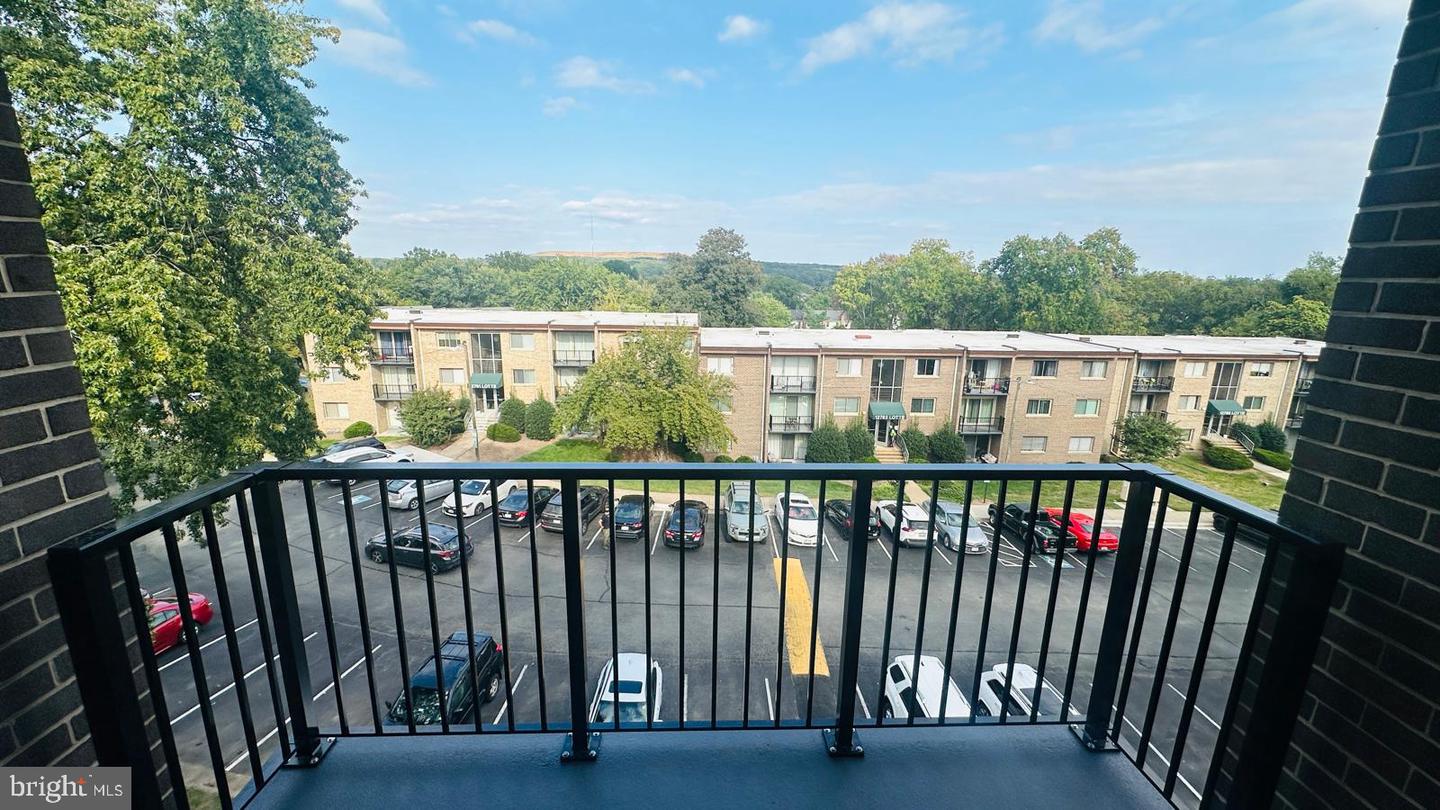12701 DARA DR #303, WOODBRIDGE, Virginia 22192, 2 Bedrooms Bedrooms, ,1 BathroomBathrooms,Residential,For sale,12701 DARA DR #303,VAPW2104696 MLS # VAPW2104696