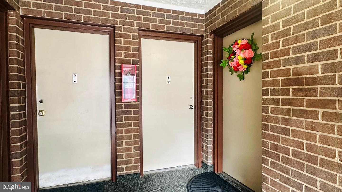 12701 DARA DR #303, WOODBRIDGE, Virginia 22192, 2 Bedrooms Bedrooms, ,1 BathroomBathrooms,Residential,For sale,12701 DARA DR #303,VAPW2104696 MLS # VAPW2104696