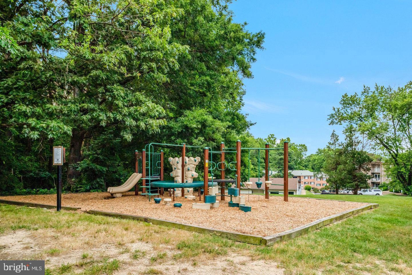 12701 DARA DR #303, WOODBRIDGE, Virginia 22192, 2 Bedrooms Bedrooms, ,1 BathroomBathrooms,Residential,For sale,12701 DARA DR #303,VAPW2104696 MLS # VAPW2104696