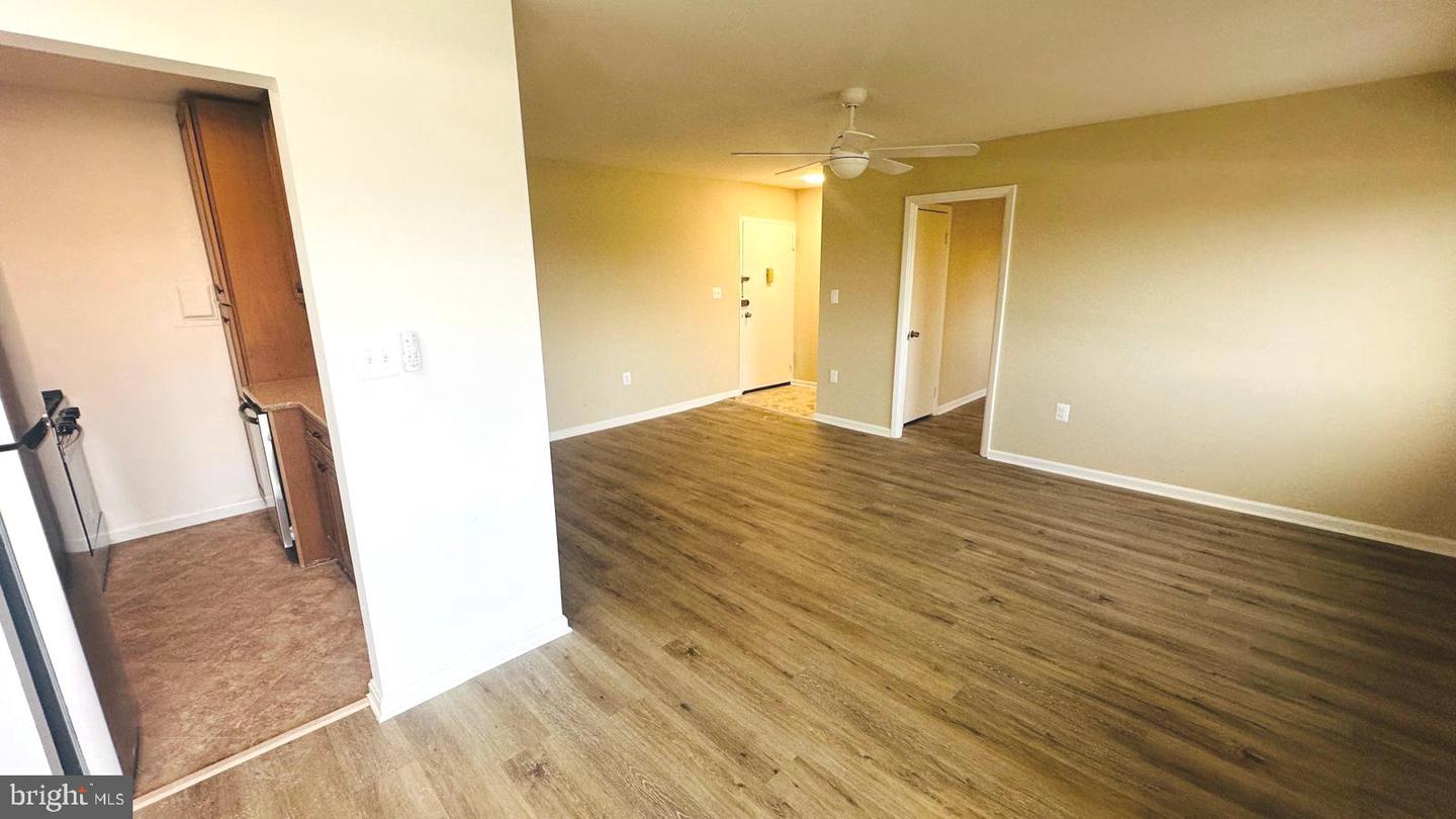 12701 DARA DR #303, WOODBRIDGE, Virginia 22192, 2 Bedrooms Bedrooms, ,1 BathroomBathrooms,Residential,For sale,12701 DARA DR #303,VAPW2104696 MLS # VAPW2104696
