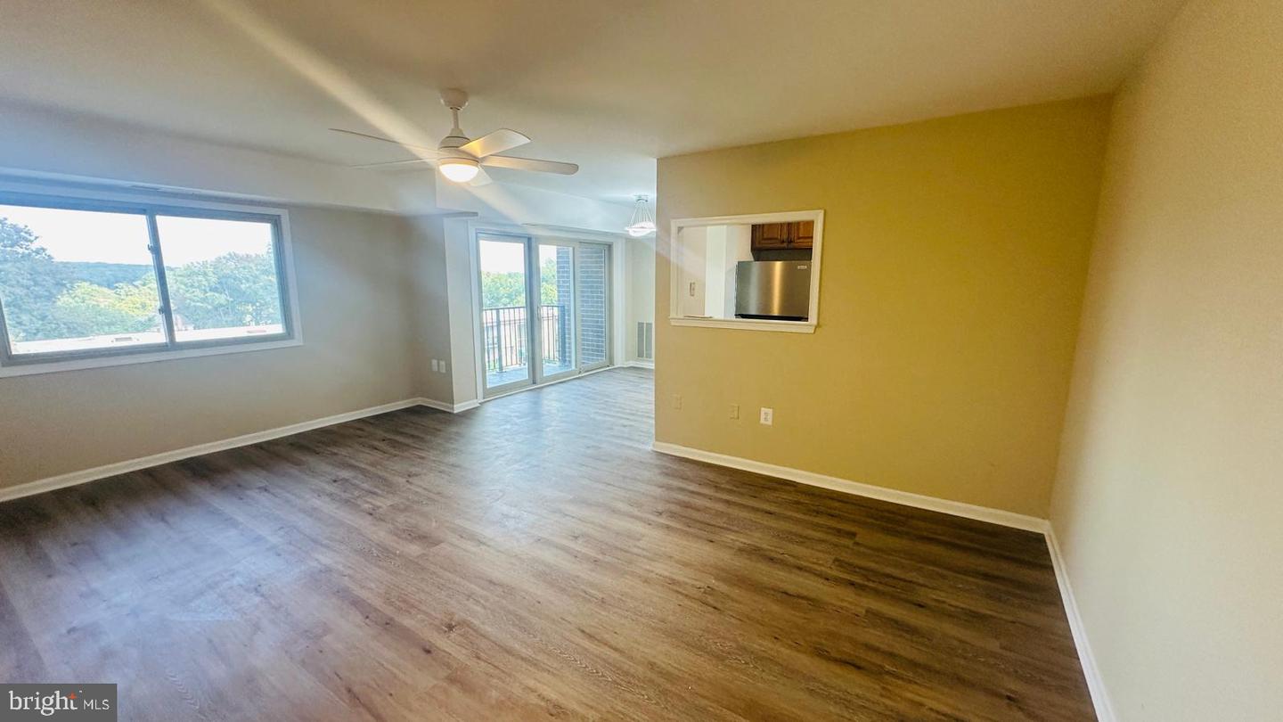 12701 DARA DR #303, WOODBRIDGE, Virginia 22192, 2 Bedrooms Bedrooms, ,1 BathroomBathrooms,Residential,For sale,12701 DARA DR #303,VAPW2104696 MLS # VAPW2104696