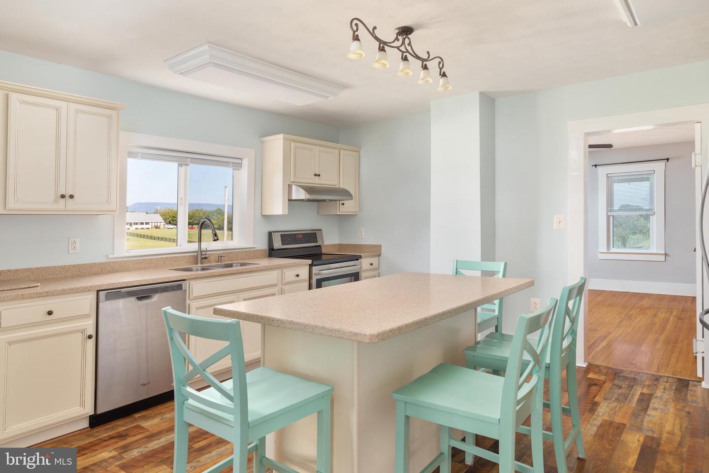 467 VISTA VIEW RD, STANLEY, Virginia 22851, 4 Bedrooms Bedrooms, ,3 BathroomsBathrooms,Residential,For sale,467 VISTA VIEW RD,VAPA2005406 MLS # VAPA2005406