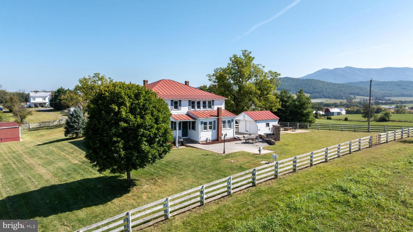 467 VISTA VIEW RD, STANLEY, Virginia 22851, 4 Bedrooms Bedrooms, ,3 BathroomsBathrooms,Residential,For sale,467 VISTA VIEW RD,VAPA2005406 MLS # VAPA2005406