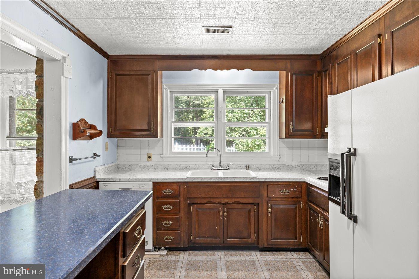 8508 BROCK RD, SPOTSYLVANIA, Virginia 22553, 4 Bedrooms Bedrooms, 14 Rooms Rooms,2 BathroomsBathrooms,Residential,For sale,8508 BROCK RD,VASP2036480 MLS # VASP2036480 8508 BROCK RD, SPOTSYLVANIA, Virginia 22553, 4 Bedrooms Bedrooms, 14 Rooms Rooms,2 BathroomsBathrooms,Residential,For sale,8508 BROCK RD,VASP2036480 MLS # VASP2036480