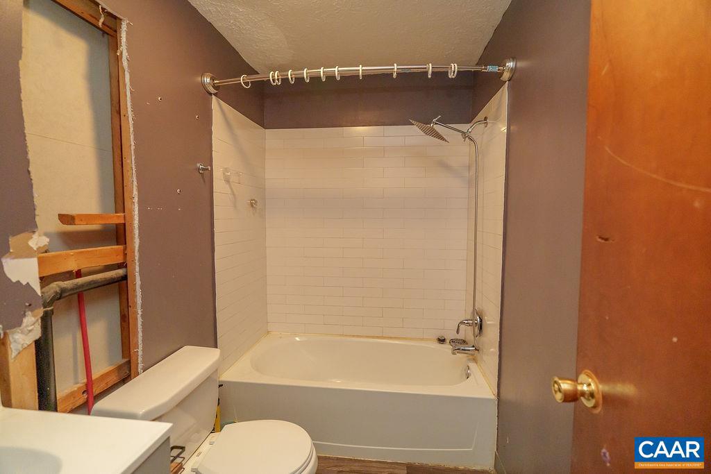 1209 HOLLANDS RD, PALMYRA, Virginia 22968, 3 Bedrooms Bedrooms, ,1 BathroomBathrooms,Residential,For sale,1209 HOLLANDS RD,669353 MLS # 669353